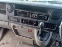 2004 RENAULT MASTER 3.5T HORSE VAN - 7