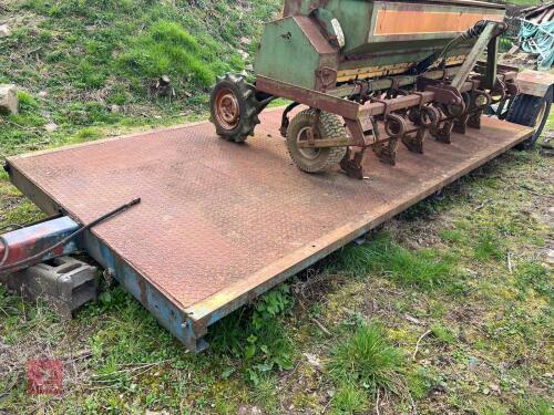 HYDRAULIC DROP DOWN LOW LOAD TRAILER