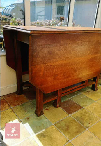 SOLID OAK GATE LEG TABLE