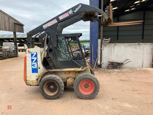 BOBCAT 773 SKIDSTEER LOADER & ATTACHMENTS