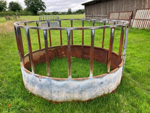 GALVANISED ROUND BALE FEEDER
