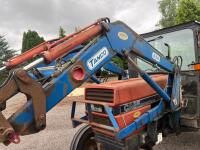 1987 CASE INTERNATIONAL 685 2WD TRACTOR - 67