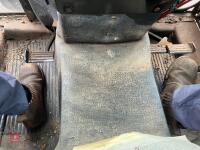 1987 CASE INTERNATIONAL 685 2WD TRACTOR - 83