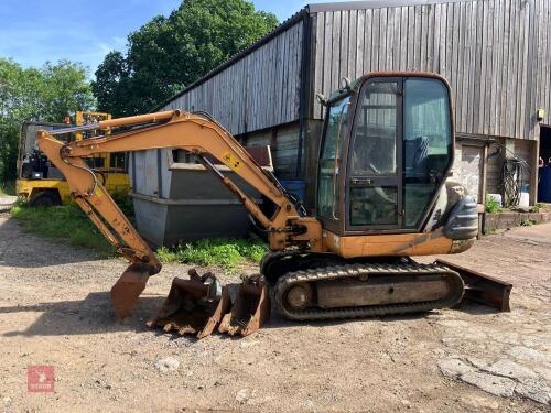 2003 CASE 31 TRACKED MINI EXCAVATOR (26)