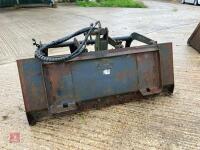 BOBCAT 773 SKIDSTEER LOADER & ATTACHMENTS - 31