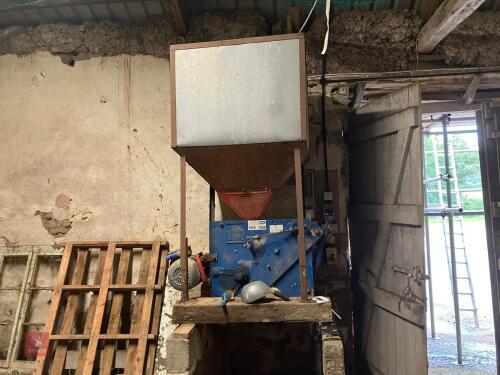 CHRISTY HUNT RBM 1000 ROLLER MILL