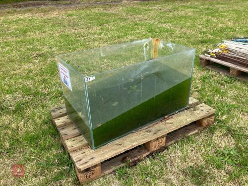 GLASS FISH TANK