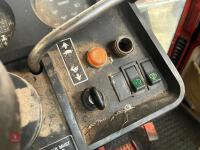 1982 INTERNATIONAL 685XL 4WD TRACTOR - 89