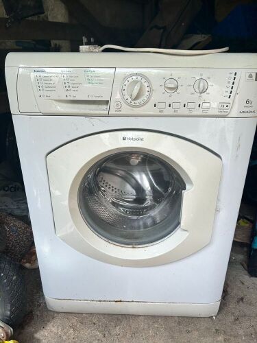 HOTPOINT AQUARIUS WASHING MACHINE