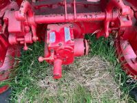 DAVID BROWN 2WD TRACTOR (S/R) - 17