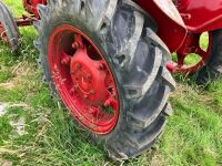 DAVID BROWN 2WD TRACTOR (S/R) - 20