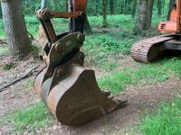 1996 HITACHI FH130LC.3 EXCAVATOR - 6