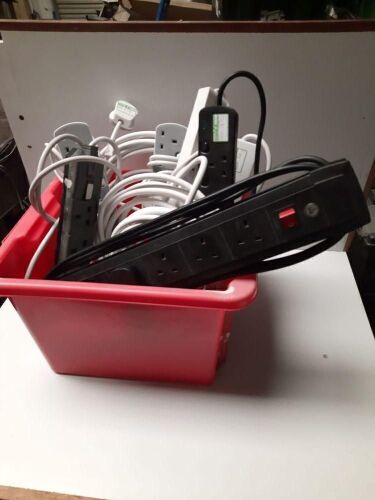 BOX OF ELECTRICAL EXTENSION CABLES