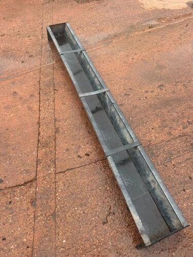 9' GALVANISED FEED TROUGH