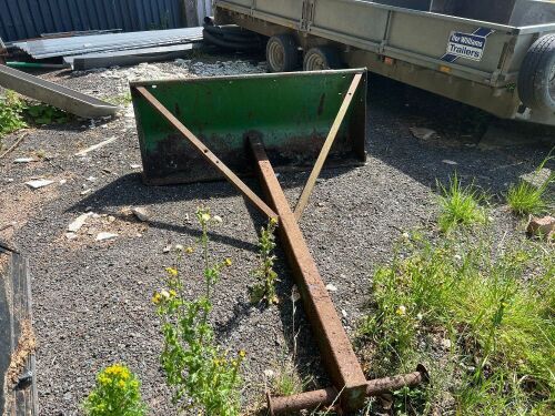 BAG LIFTING LOADER ATTACHMENT