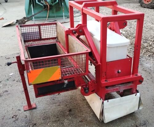 STOCKS MOUNTED SINGLE BED APPLICATOR
