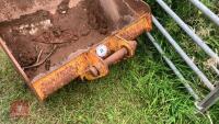 3' WIDE EXCAVATOR DIGGING BUCKET - 10