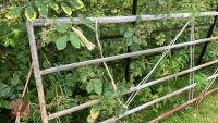 10' 1'' METAL FIELD GATE - 2