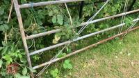 10' 1'' METAL FIELD GATE - 3