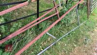 14' 2'' SLOPING BOTTOMED GATE - 3