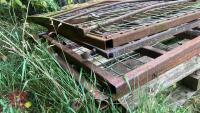 4 BOX SECTION GATES - 7