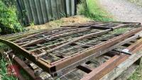 4 BOX SECTION GATES - 9