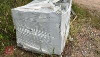 PALLET OF APPROX 110 4'' THERMO BLOCKS - 3