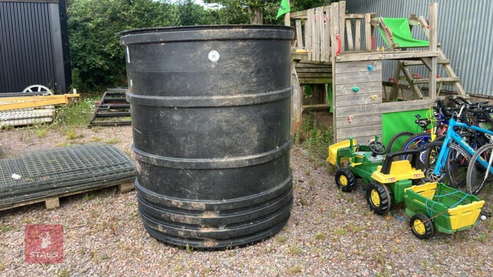 LARGE PLASTIC TANK