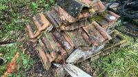 PALLET OF CLAY ROOF TILES - 7