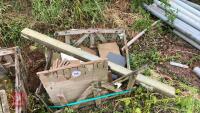 2 WOODEN BASKETS OF PAVING & PATIO SLABS - 3