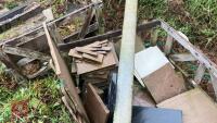 2 WOODEN BASKETS OF PAVING & PATIO SLABS - 6