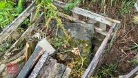 2 WOODEN BASKETS OF PAVING & PATIO SLABS - 9