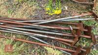 12 SCAFFOLDING SUPPORT LEGS - 3