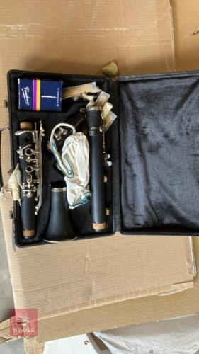 OBOE IN CASE