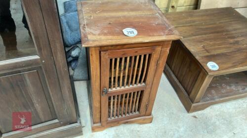 WOODEN WINE CABINET