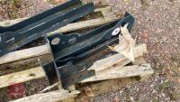 4 STEEL SUPPORT BRACKETS - 7