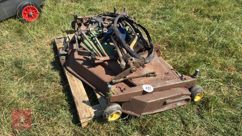 JOHN DEERE LAWN MOWER DECK