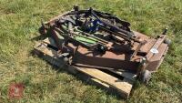 JOHN DEERE LAWN MOWER DECK - 2