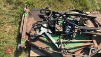 JOHN DEERE LAWN MOWER DECK - 9