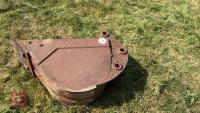 12'' DIGGER BUCKET - 9