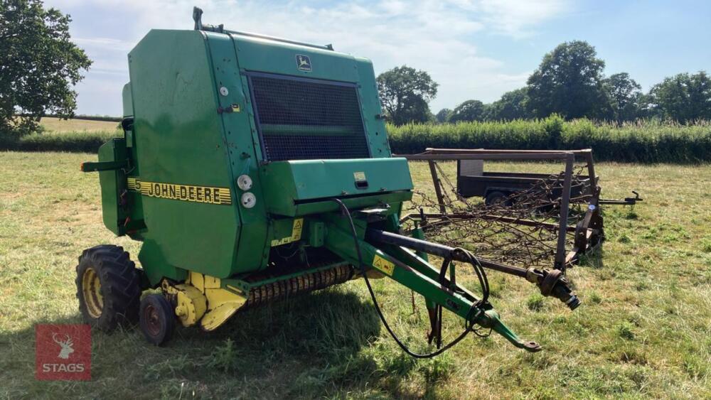 1996 JOHN DEERE 570 BALER