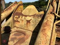MASSEY FERGUSON 244 CRAWLER (S/R) - 57