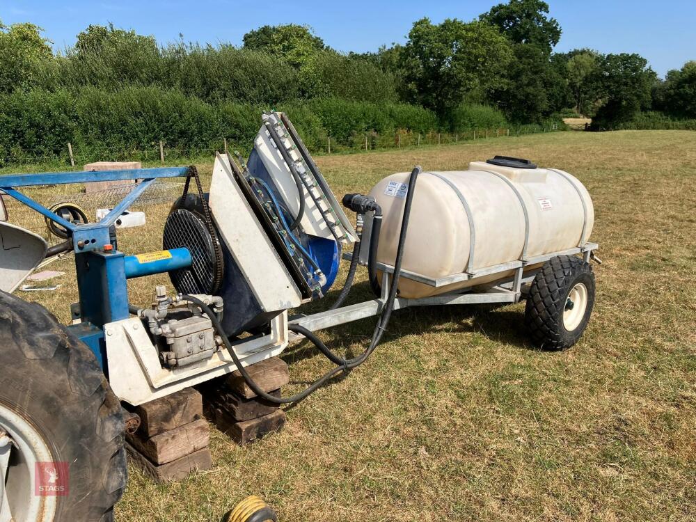 VICTAIR ORCHARD CROP SPRAYER