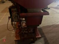 TONG BAG WEIGHER - 7