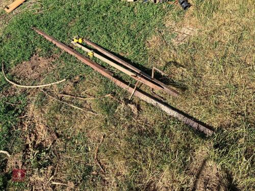 3 ANGLE IRON ELECTRIC FENCE CORNER POSTS