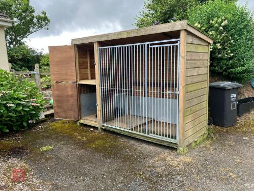 LARGE WOODEN DOG KENNEL AND RUN