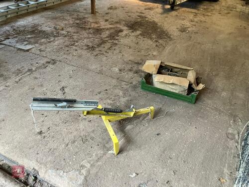 CLAY PIGEON LAUNCHER