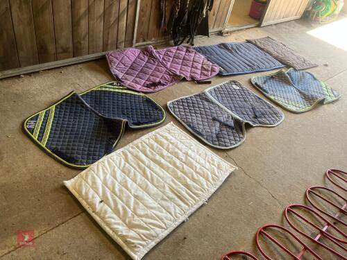 SELECTION OF SADDLE PADS