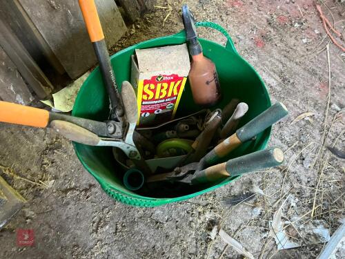 TRUG OF GARDEN ACCESSORIES