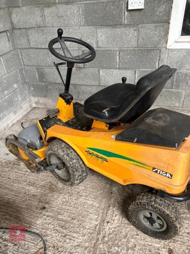 2000 STIGA VILLA RIDE ON MOWER (S/R)